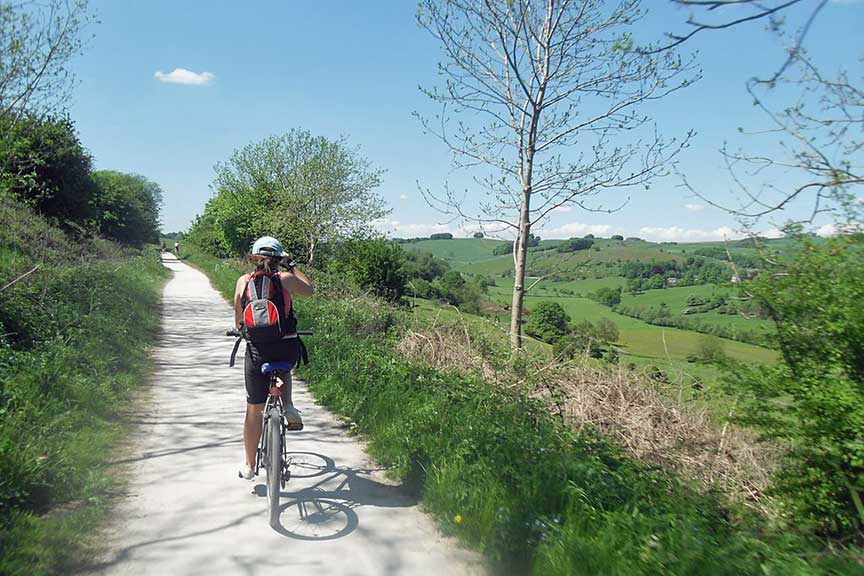 Cyclist on the Tissington Trail